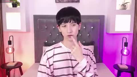 Snapshot of emmo_boy chatting on June 14, 2026, 8:22 pm SERGIO online show from June 14, 2026, 8:22 pm