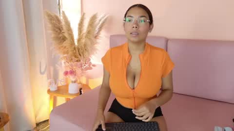 Snapshot of emmy_and_luna chatting on May 28, 2026, 12:35 pm Emmy and Luna online show from May 28, 2026, 12:35 pm