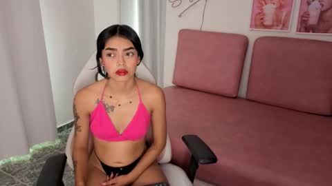 Snapshot of emmy_sexygirl chatting on September 22, 2025, 12:40 pm Emmy online show from September 22, 2025, 12:40 pm