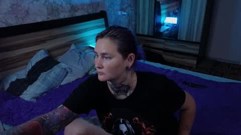 Emmy Bright     50  online show from September 13, 2025, 6:18 pm