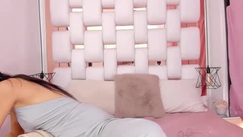 Snapshot of emmycruzz chatting on October 13, 2025, 7:03 pm emmy online show from October 13, 2025, 7:03 pm