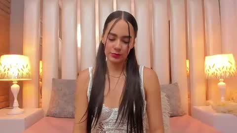 Snapshot of emmycruzz chatting on June 30, 2026, 7:37 pm emmy online show from June 30, 2026, 7:37 pm
