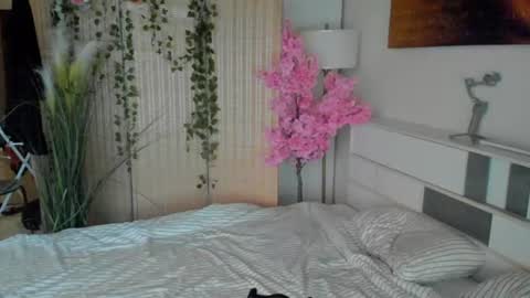Snapshot of emmyfoxxofficial chatting on June 24, 2026, 11:53 am Emmylie online show from June 24, 2026, 11:53 am