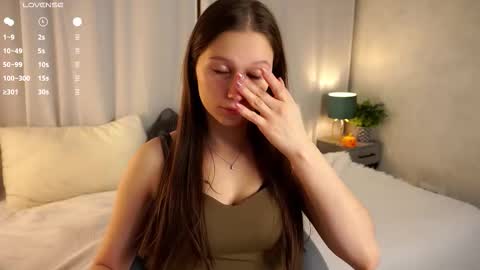 Emmy online show from November 30, 2025, 1:09 am