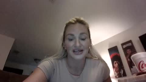 emmylove100 online show from May 4, 2026, 7:43 pm