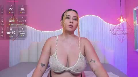 Snapshot of emmyrouse_ chatting on July 30, 2026, 7:57 pm emmy rouse online show from July 30, 2026, 7:57 pm