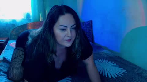 Snapshot of emmyxotty chatting on December 11, 2024, 10:25 am Emmy online show from December 11, 2024, 10:25 am