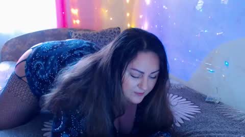 Snapshot of emmyxotty chatting on December 28, 2024, 8:37 am Emmy online show from December 28, 2024, 8:37 am