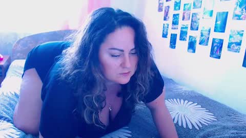 Snapshot of emmyxotty chatting on February 13, 2025, 9:30 am Emmy online show from February 13, 2025, 9:30 am