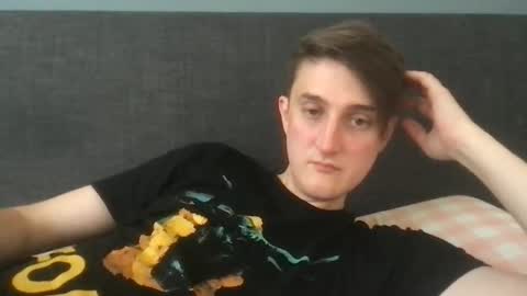 emotionalmotionsickness online show from April 1, 2026, 3:18 am