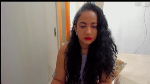 emperatriztapia online show from November 30, 2025, 1:26 pm