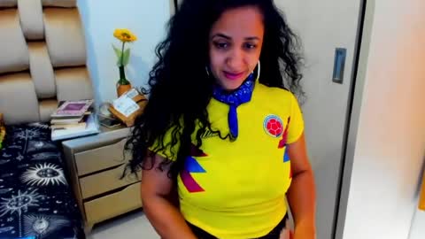 emperatriztapia online show from June 17, 2026, 6:09 pm