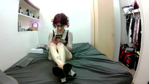 Empress Lillth online show from June 13, 2026, 6:39 pm
