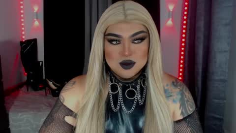 Snapshot of empressmichellexx chatting on May 11, 2026, 3:01 am Mistress Michelle online show from May 11, 2026, 3:01 am
