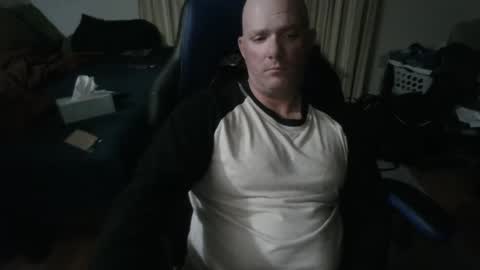 Snapshot of emsguy1 chatting on October 22, 2025, 3:07 am Matt online show from October 22, 2025, 3:07 am