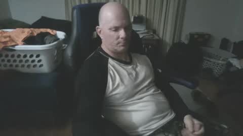 Snapshot of emsguy1 chatting on December 2, 2025, 4:40 am Matt online show from December 2, 2025, 4:40 am