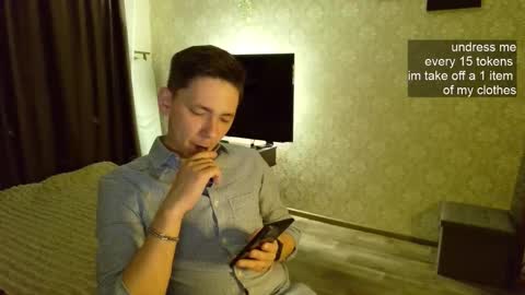 Snapshot of emveeboy96 chatting on November 25, 2025, 8:31 pm emveeboy96 online show from November 25, 2025, 8:31 pm