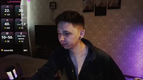 Snapshot of emveeboy96 chatting on February 22, 2026, 7:40 am emveeboy96 online show from February 22, 2026, 7:40 am