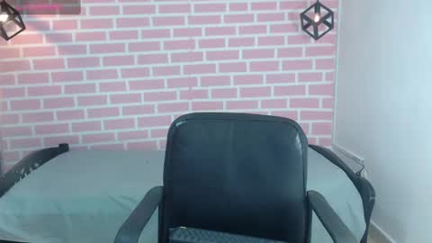 Emy online show from January 23, 2025, 7:40 pm