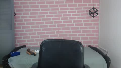 Emy online show from January 24, 2025, 10:08 pm