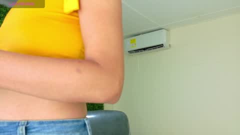 Snapshot of emy_0 chatting on July 9, 2026, 1:26 pm Emy online show from July 9, 2026, 1:26 pm