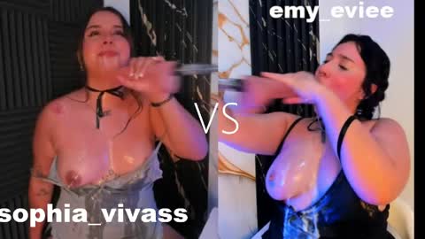 Snapshot of emy_evie1 chatting on May 7, 2026, 7:30 pm emy online show from May 7, 2026, 7:30 pm