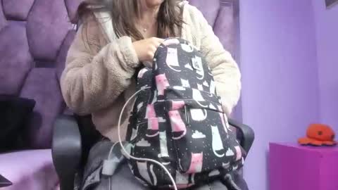 Snapshot of emy_latin chatting on September 26, 2025, 11:47 am emy_latin online show from September 26, 2025, 11:47 am