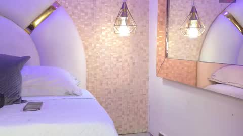 Snapshot of emy_rosse25 chatting on October 27, 2025, 11:36 am Emy online show from October 27, 2025, 11:36 am