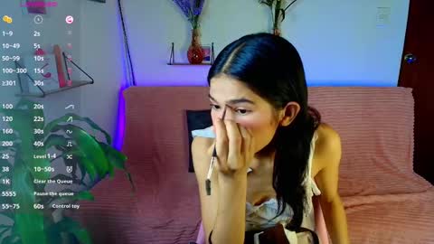 Snapshot of emycarver09 chatting on October 5, 2025, 12:14 pm emycarver09 online show from October 5, 2025, 12:14 pm