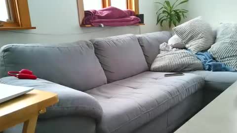 emyxxl online show from February 7, 2026, 2:10 pm