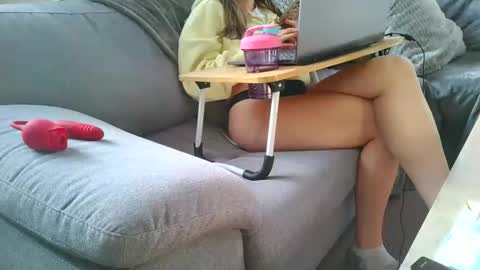 emyxxl online show from March 3, 2026, 1:28 pm