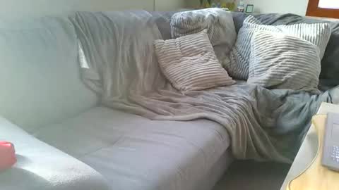 emyxxl online show from March 6, 2026, 1:18 pm