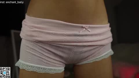 Snapshot of enchant_baby_ chatting on February 7, 2025, 9:58 pm My name is Eva online show from February 7, 2025, 9:58 pm