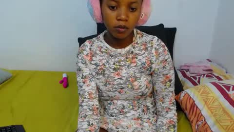 Vee online show from July 1, 2026, 1:51 am