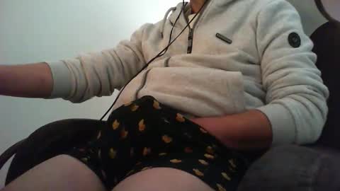 endearment115 online show from December 1, 2024, 10:10 pm