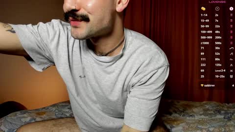 Snapshot of enen_glo chatting on December 4, 2024, 11:30 am Enen online show from December 4, 2024, 11:30 am