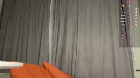 Snapshot of enen_glo chatting on November 20, 2025, 2:06 pm Enen online show from November 20, 2025, 2:06 pm