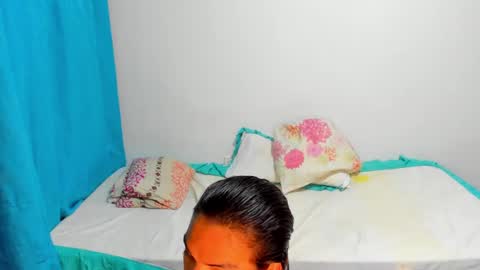 engel20042001 online show from January 5, 2025, 1:13 am