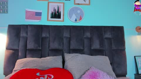  E N G E L  online show from January 21, 2025, 7:28 pm