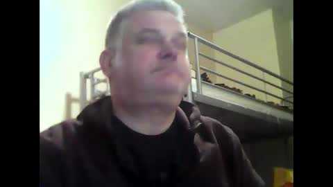 Snapshot of englishguysurrey chatting on January 14, 2026, 5:07 pm englishguysurrey online show from January 14, 2026, 5:07 pm