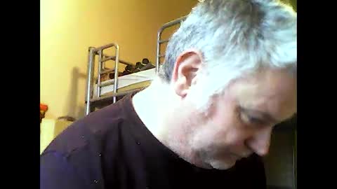 Snapshot of englishguysurrey chatting on February 6, 2026, 9:56 am englishguysurrey online show from February 6, 2026, 9:56 am