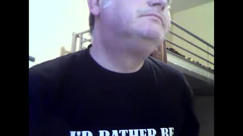 Snapshot of englishguysurrey chatting on February 15, 2026, 7:27 am englishguysurrey online show from February 15, 2026, 7:27 am