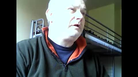 Snapshot of englishguysurrey chatting on March 13, 2026, 10:44 am englishguysurrey online show from March 13, 2026, 10:44 am