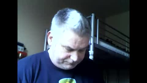 Snapshot of englishguysurrey chatting on March 25, 2026, 6:19 am englishguysurrey online show from March 25, 2026, 6:19 am