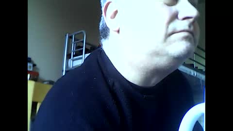 Snapshot of englishguysurrey chatting on April 2, 2026, 6:33 am englishguysurrey online show from April 2, 2026, 6:33 am