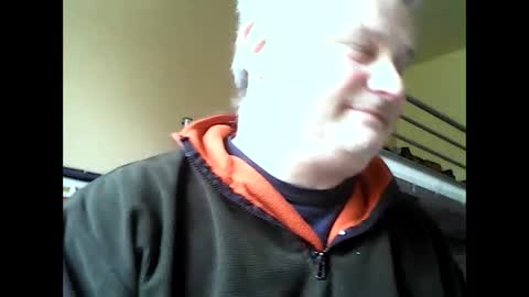 Snapshot of englishguysurrey chatting on April 11, 2026, 11:03 am englishguysurrey online show from April 11, 2026, 11:03 am
