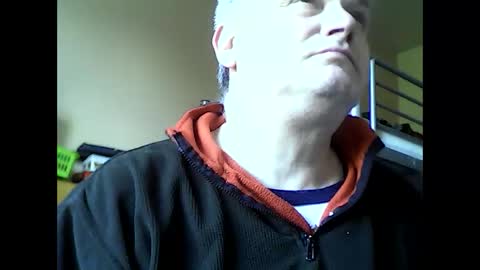 Snapshot of englishguysurrey chatting on April 13, 2026, 9:59 am englishguysurrey online show from April 13, 2026, 9:59 am
