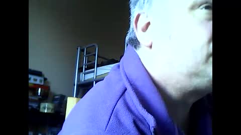 Snapshot of englishguysurrey chatting on April 19, 2026, 6:13 am englishguysurrey online show from April 19, 2026, 6:13 am