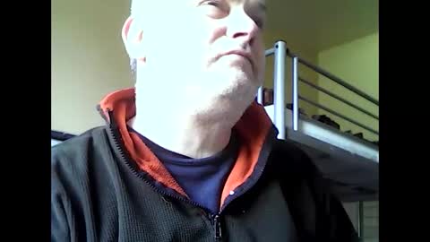 Snapshot of englishguysurrey chatting on May 10, 2026, 8:41 am englishguysurrey online show from May 10, 2026, 8:41 am