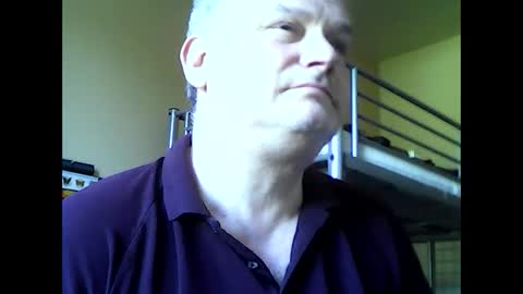 Snapshot of englishguysurrey chatting on May 24, 2026, 8:08 am englishguysurrey online show from May 24, 2026, 8:08 am